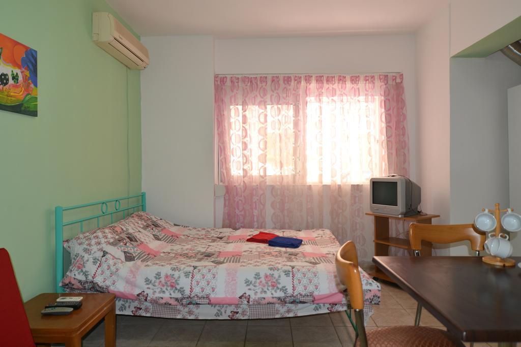 Economy Studio Apartments Chania  Exterior photo